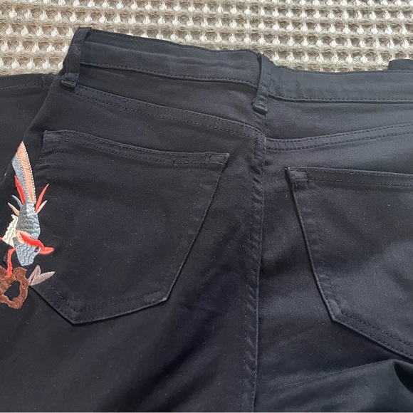 Top Shop MOTO skinny, high-waisted jeans. Stretchy and comfortable. - Picture 3 of 6